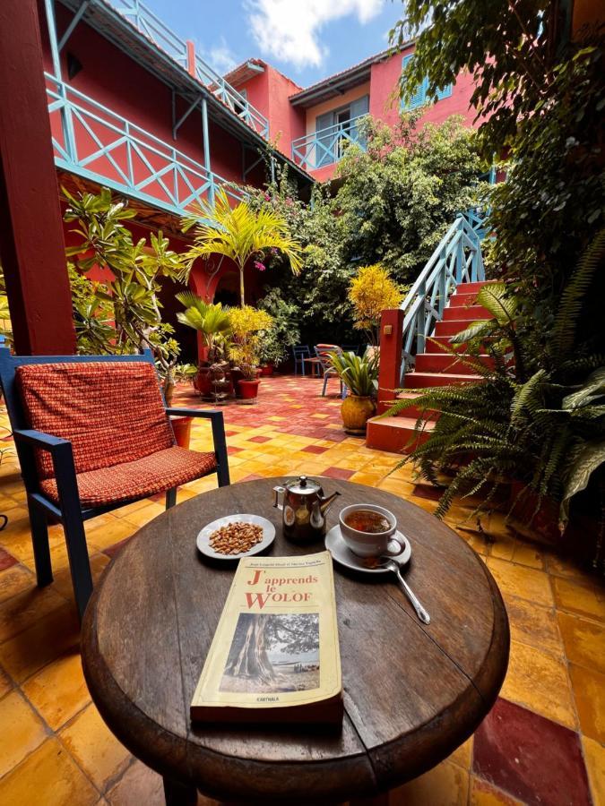 Flyfishes Hotel Saint-Louis Bagian luar foto
